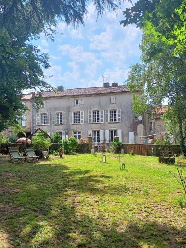 Champdeniers House | Chambre Familiale