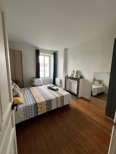 Saint-Laurent-des-Autels House | Chambre cosy chez l'habitant - cœur du village