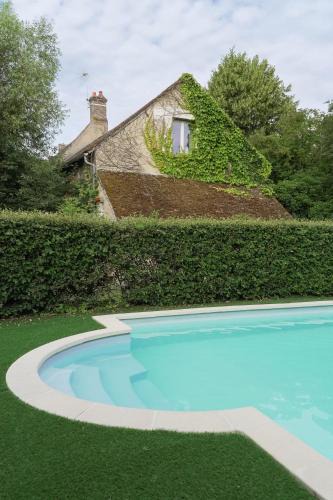 Saint-Maurice-sur-Fessard Bed & Breakfast | Chambres d'Hôtes avec piscine LA FESSARDIERE
