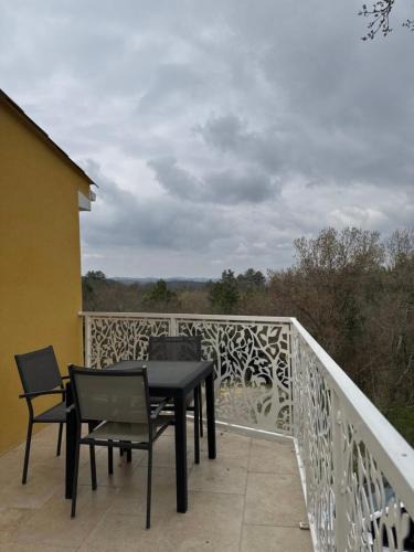Digne-les-Bains House | Chambre hotes avec vue panoramique sur la foret