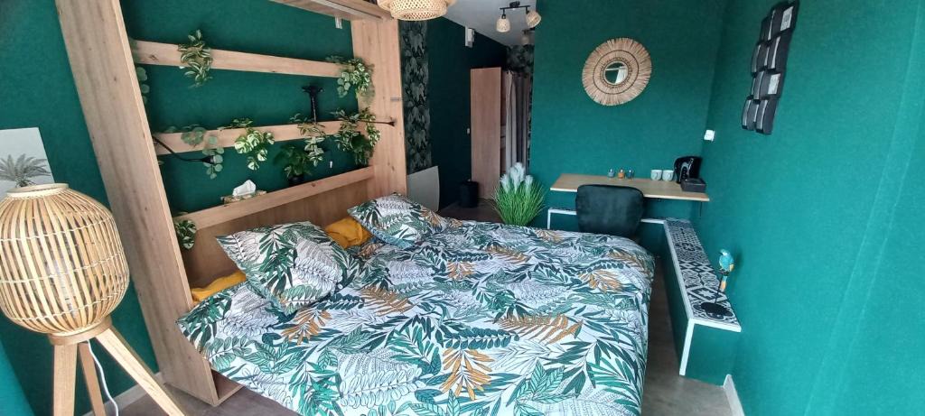 Veretz House | Chambre indépendante piscine en saison petit déjeuner inclus