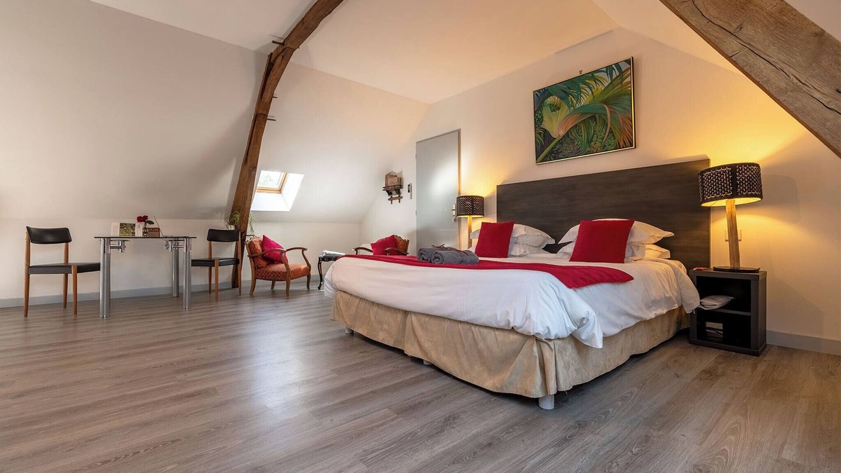 Ajat Bed & Breakfast | Chambre Lucy 2 Adults, salted heated swimming pool (june to septembre) , spa