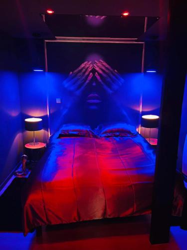 Solre-le-Chateau Apartment | Chambre Noire