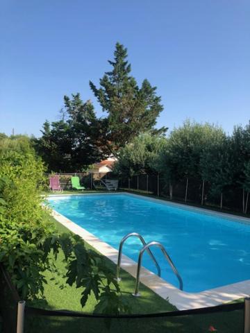 Quartier Croix-Daurade House | Chambre ou Studio dans Maison avec piscine
