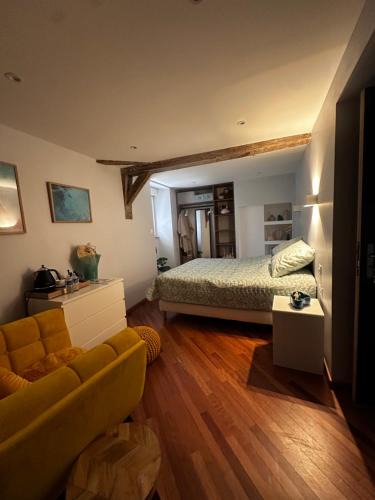 Domagne House | Chambre privée avec salle de bain