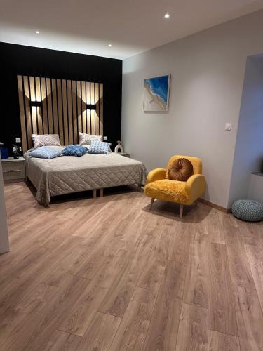 Domagne House | Chambre privée avec salle de bain