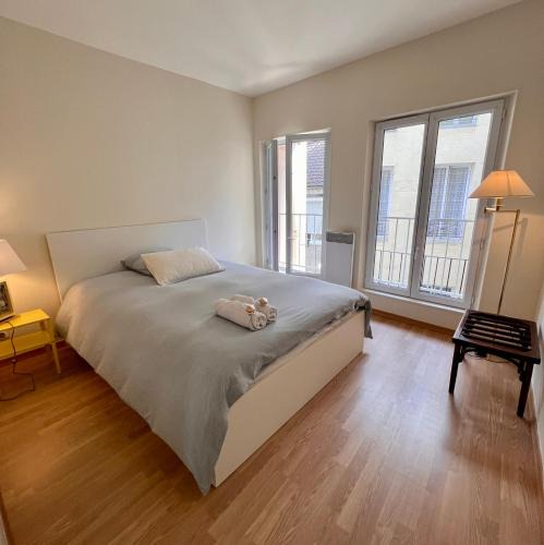 Avallon House | Chambre privative au calme en plein centre avec balcon