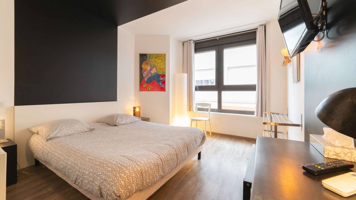 Mulhouse Apartment | Chambre privative noire