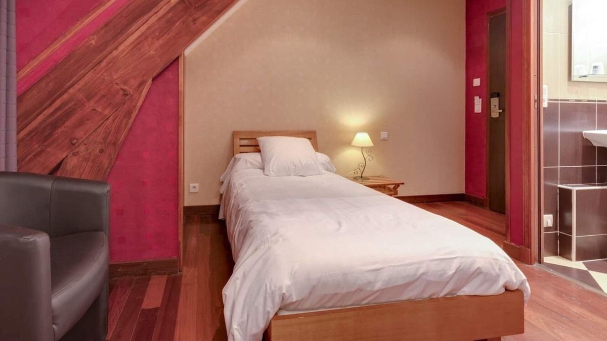 Le Thillay House | Chambre Single with street view