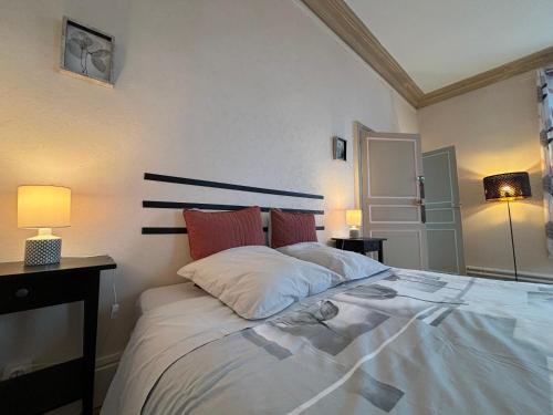 Le Blanc Bed & Breakfast | Chambres élégantes avec piscine et parking - FR-1-591-696