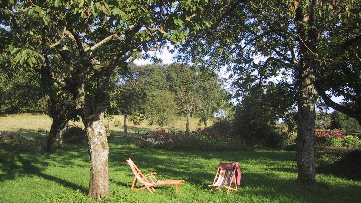 Montaigut-le-Blanc House | Chambres d'hôtes -B&B- La Bonneterie