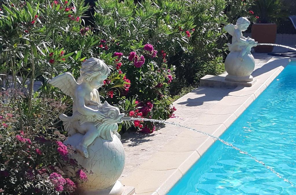 Belcodene Bed & Breakfast | Chambres d'Hôtes en Provence - Piscine, Spa, Tennis