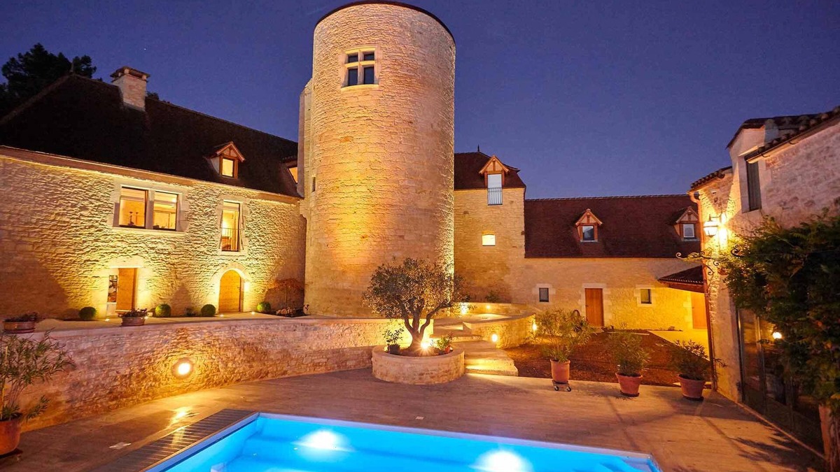 Les Arques House | Chambres d'hôtes La Tour de Ginaillac
