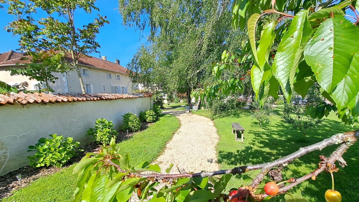 Challignac Bed & Breakfast | Chambres d'hôtes Le Chemin