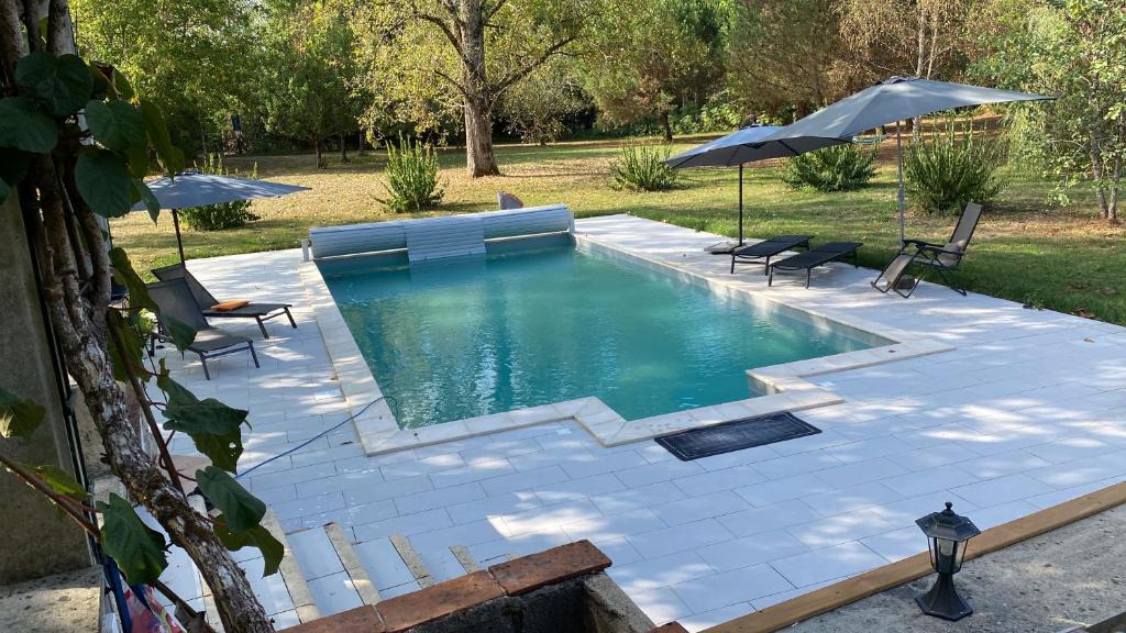 Virazeil Bed & Breakfast | Chambres d'hôtes MoulinDT