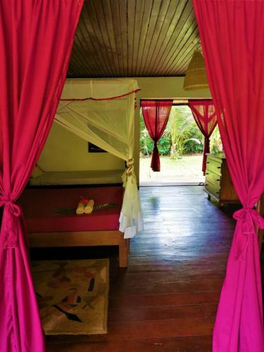 Nosy Boraha House | Chambres d'hôtes Villa Les Orchidées Chez Ago