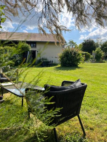 Bouges-le-Chateau Bed & Breakfast | Chambres et table d'hôtes A L'Epoque