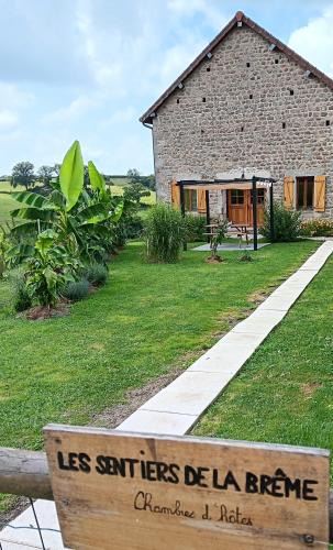 Uchon Bed & Breakfast | Chambres et table d'hôtes : LES SENTIERS DE LA BREME
