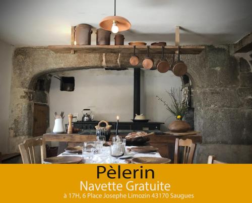 Venteuges Bed & Breakfast | Chambres et Tables d'hôtes - Les Ateliers de Pontajou - Pèlerin navette gratuite à Saugues