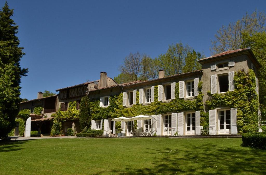 Saint-Jean-dAigues-Vives House | Chambres d'Hôtes Domaine du Hameau Baylesse