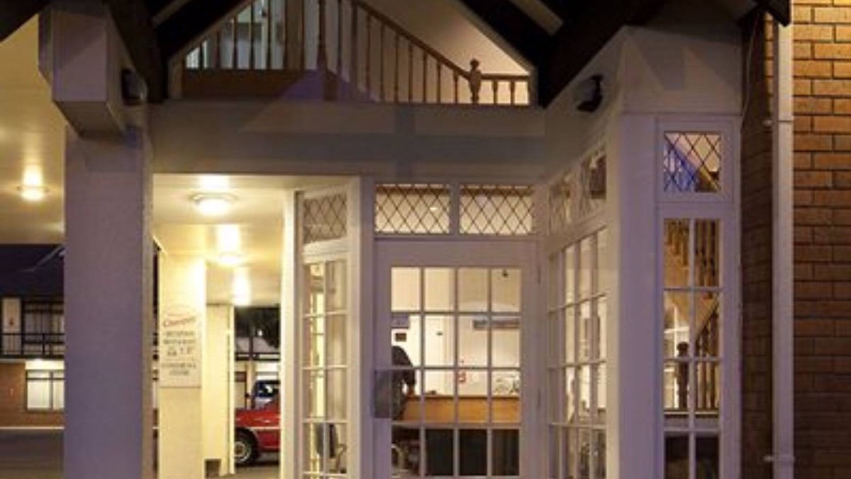 Lower Hutt Hotel | Champers Motor Inn