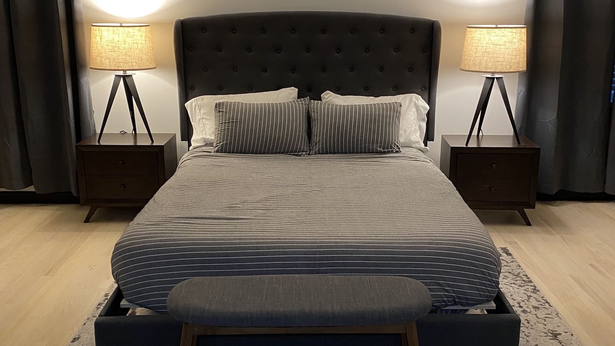 Houston Apartment | Champion Suite in Golf Course Community