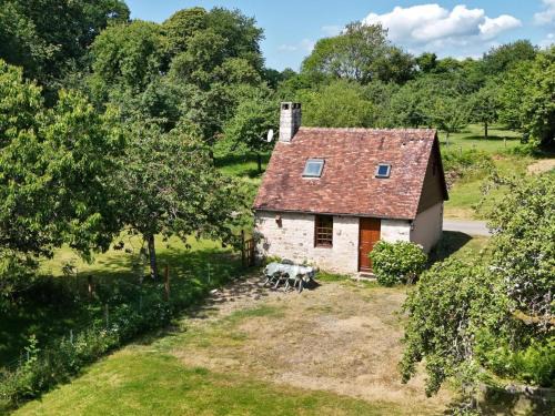 Champsecret House | Champsecret : Maison Ancienne avec Poêle, Jardin Clos et Animaux Acceptés - FR-1-497-15