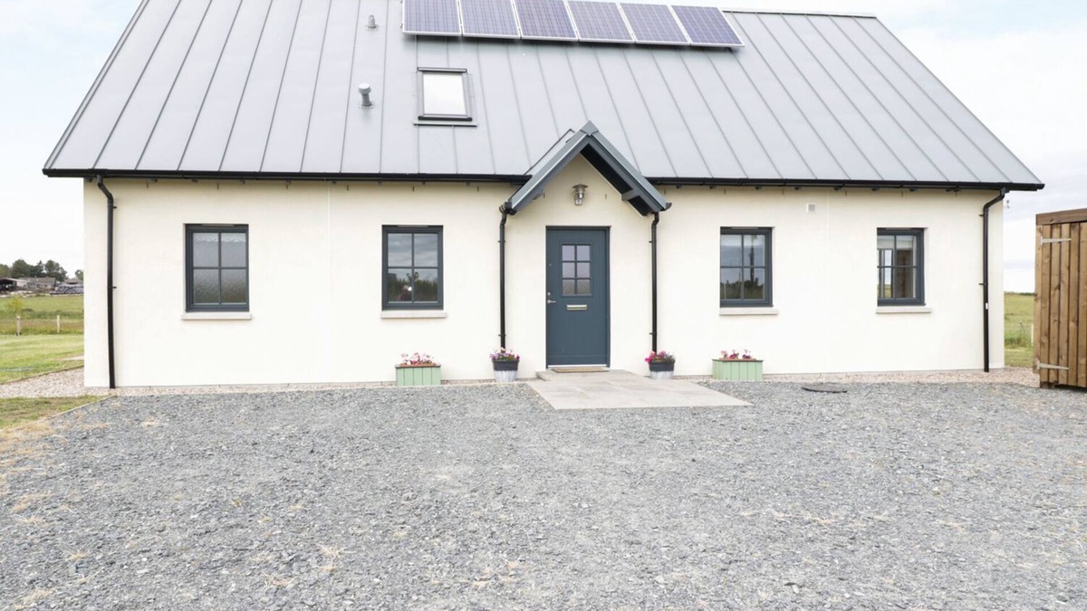 Aberdeen Cottage | CHANCE INN LODGE, family friendly, luxury holiday cottage in Balmedie