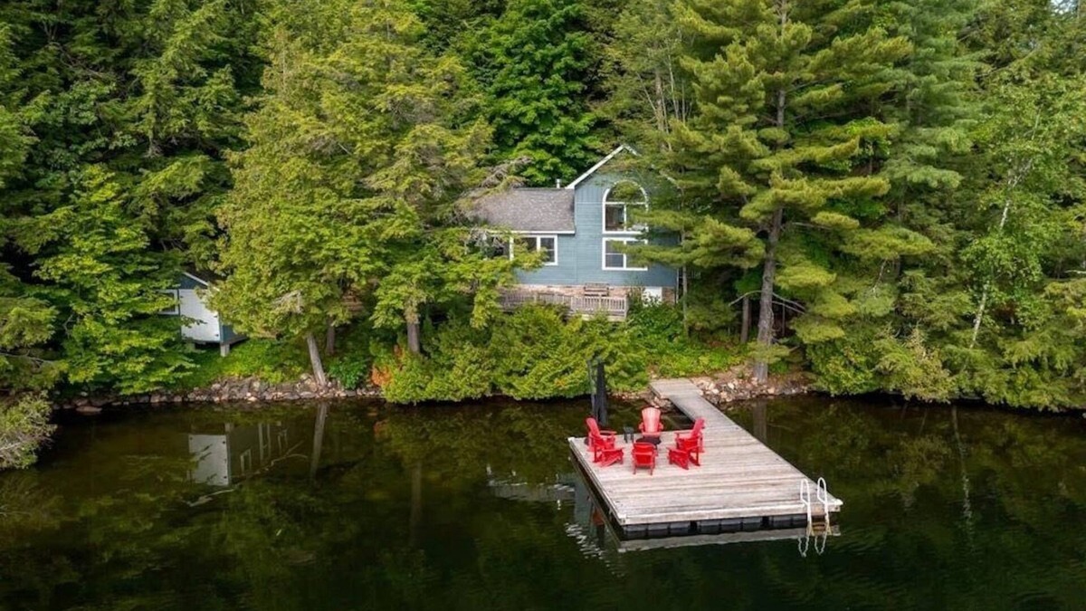 North Kawartha Cottage | Chandos Lake Waterside Retreat
