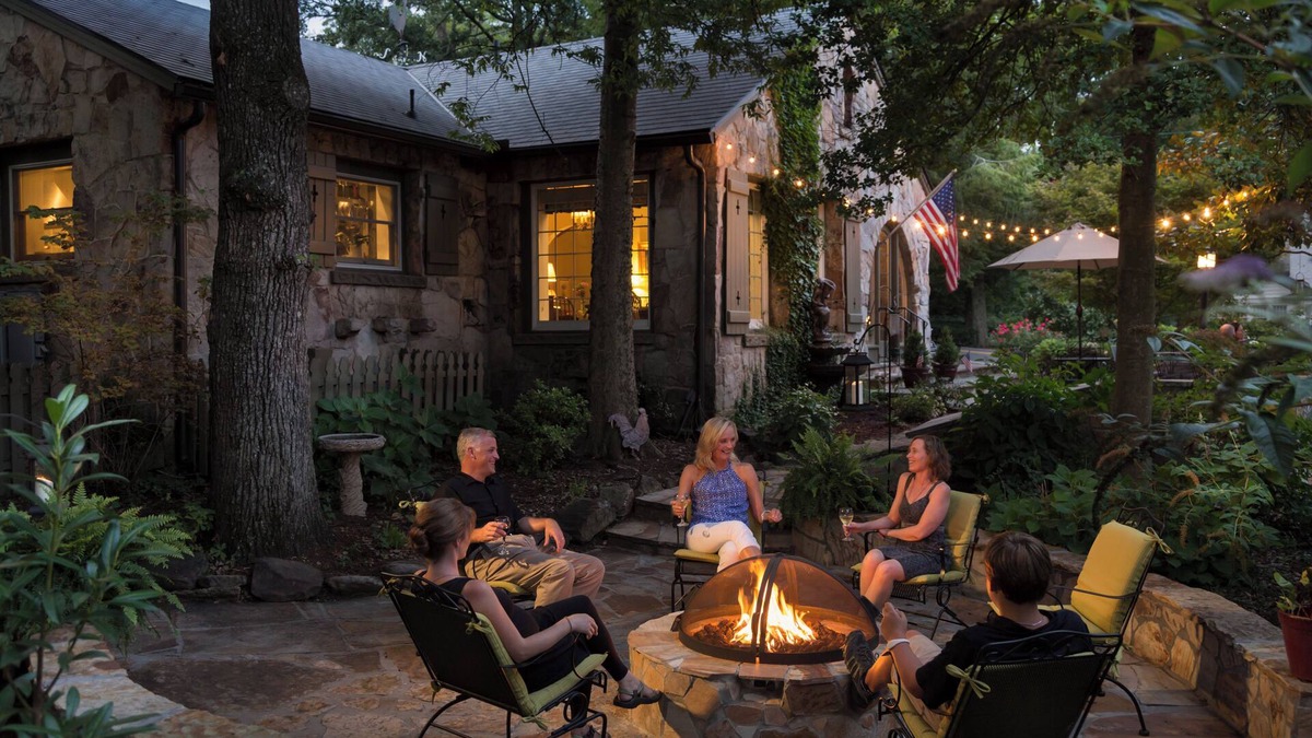 Lookout Mountain Bed & Breakfast | Chanticleer Inn Bed & Breakfast
