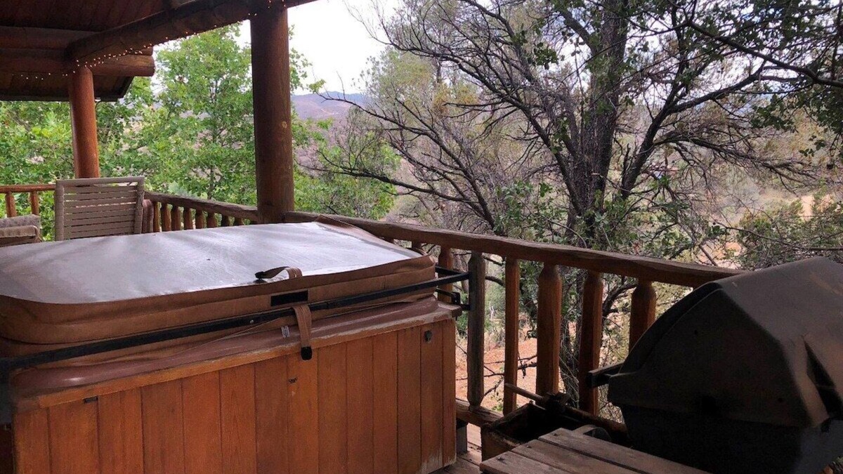 Prescott Cottage | Chaparral & Country Garden Suite - Prescott Cabin Rentals