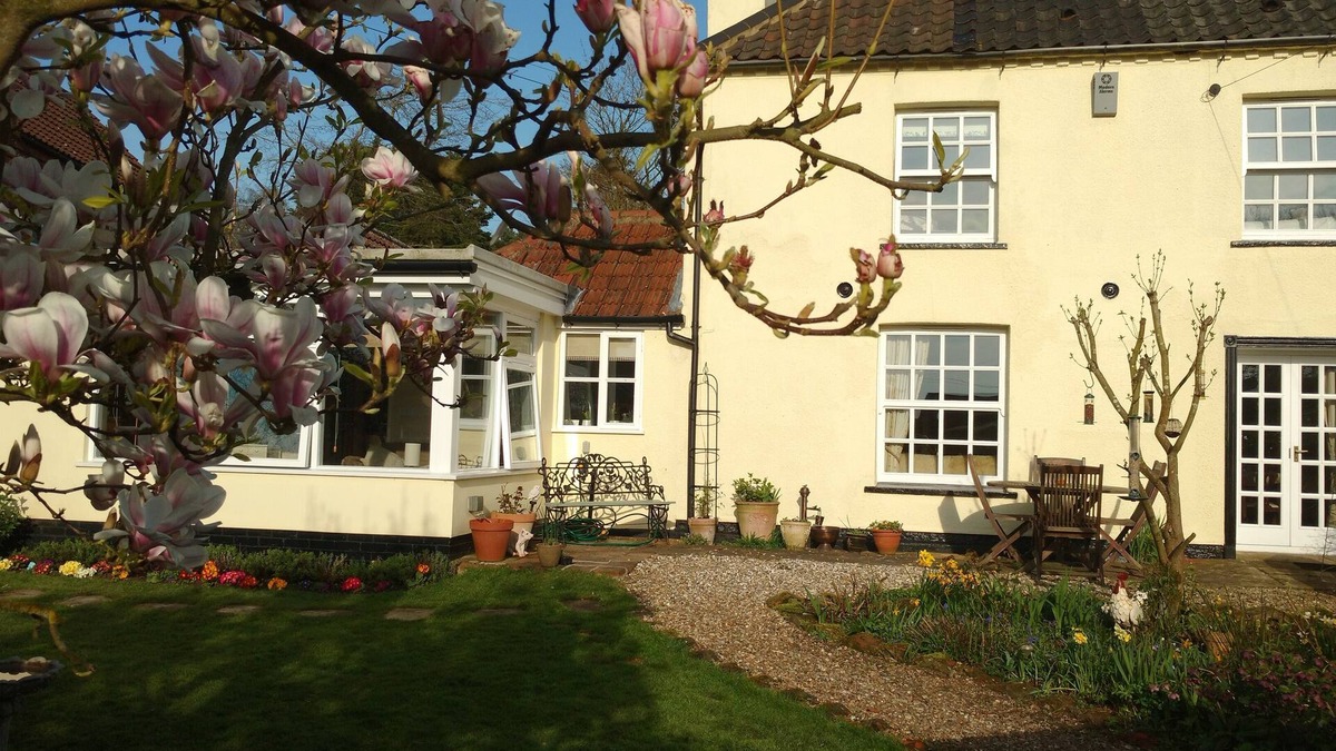Tittleshall Cottage | Chapel Cottage nr North Norfolk coast, 5 * Reviews Trip Advisor, Pet Friendly