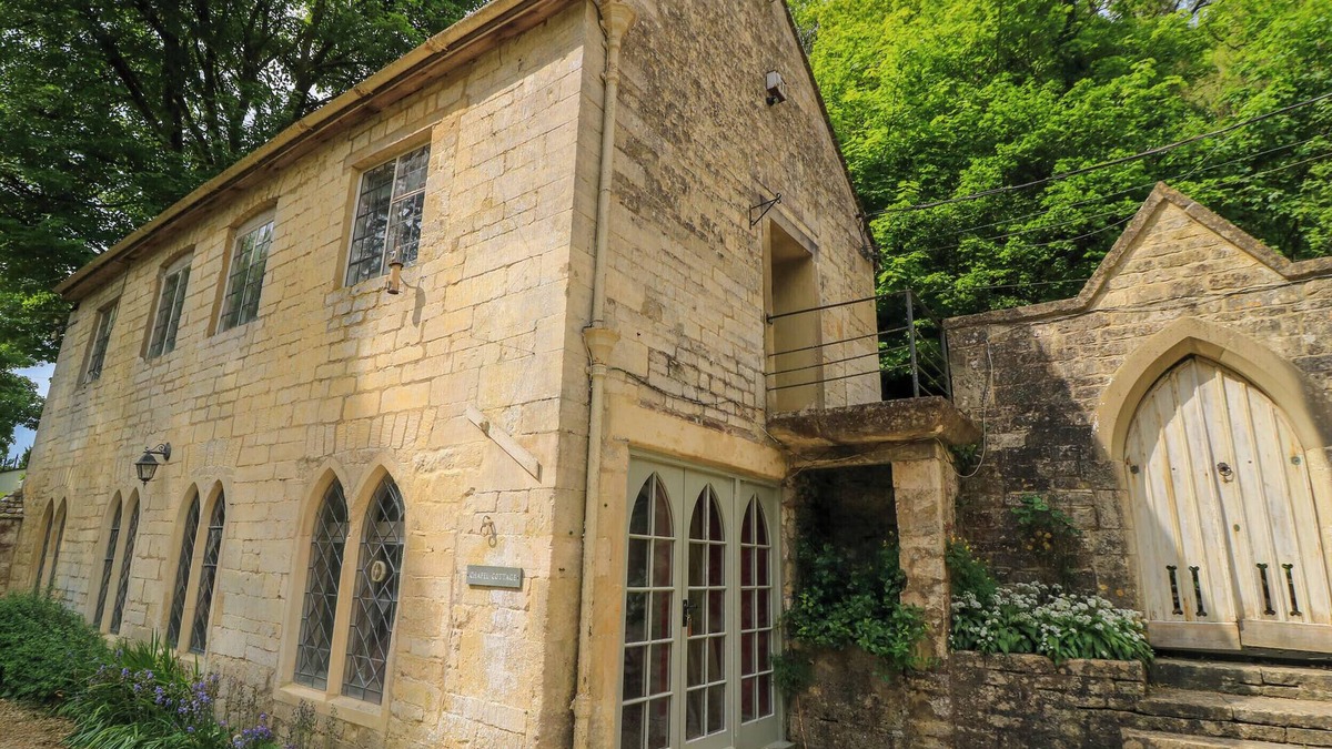 Chalford Cottage | CHAPEL COTTAGE, pet friendly in Chalford, Gloucestershire