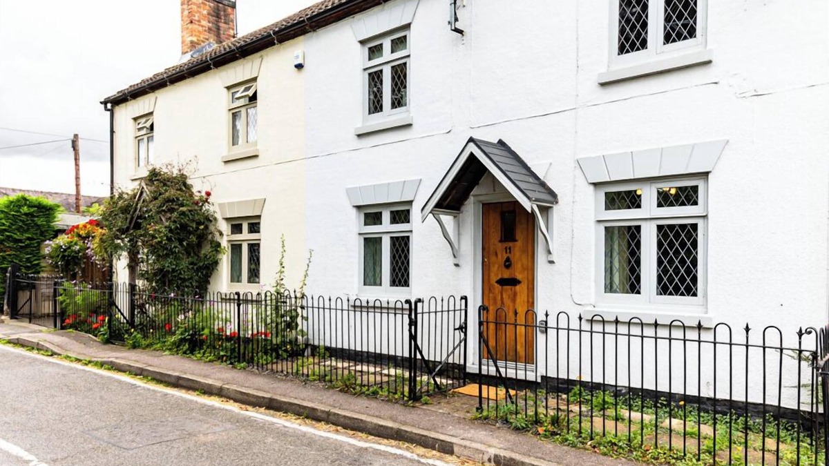 Coton in the Elms House | Chapel Street Cottage, Sleeps 6