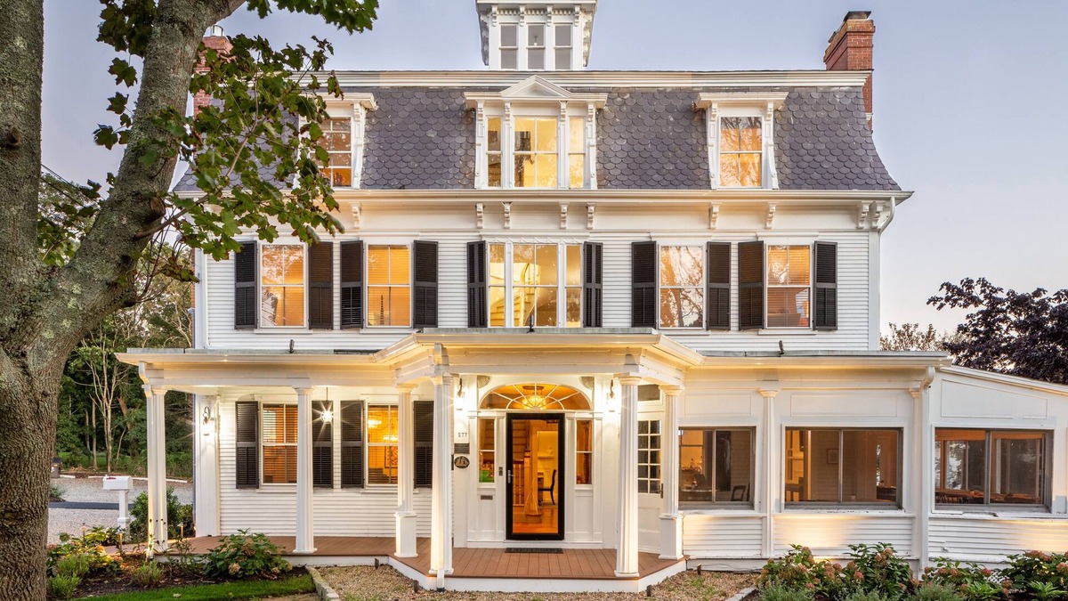 Yarmouth Port Hotel | Chapter House