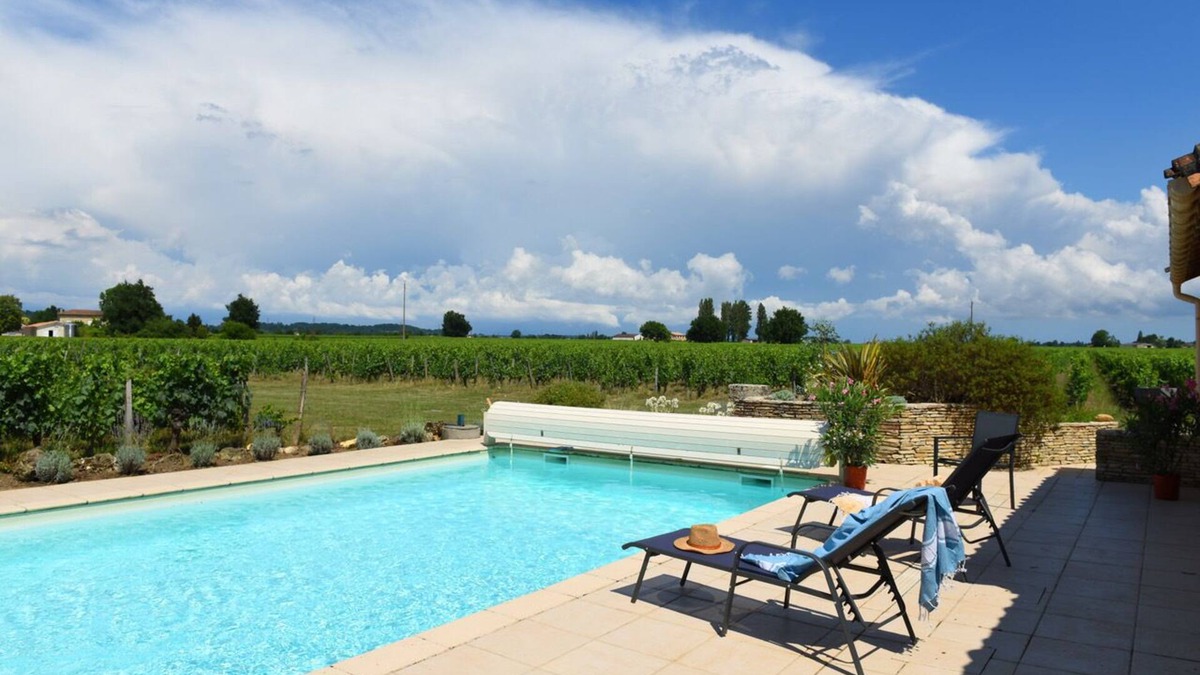 Saint-Sulpice-de-Faleyrens House | Charming detached house with private pool near St-Emilion.