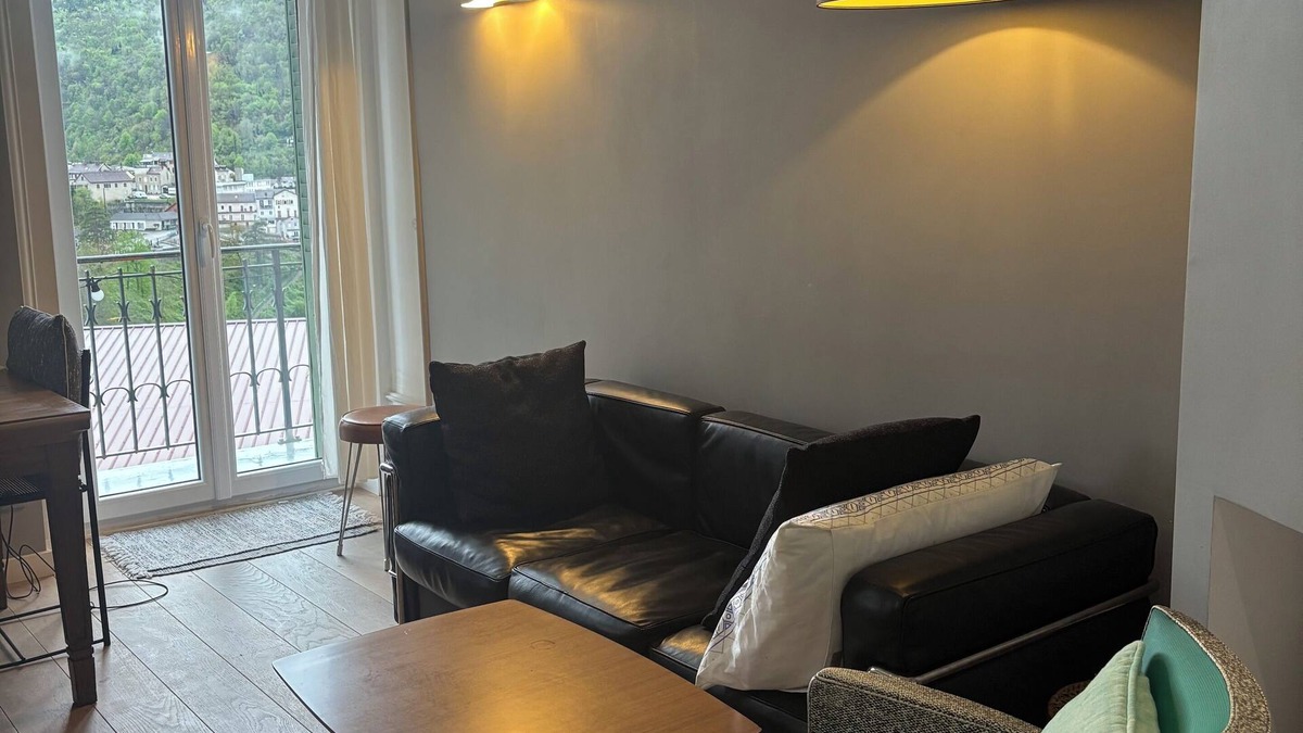 Saint-Claude Apartment | Character apartment with very good standing, overlooking the town of Saint Claude