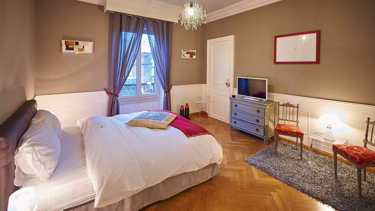 Republique Apartment | Character apartment in the center - 91m