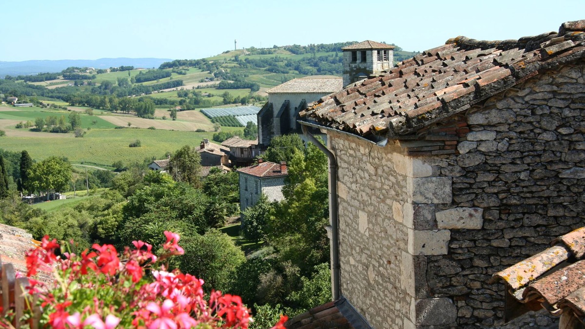 Montpezat-de-Quercy Cottage | Character cottage in the heart of Quercy