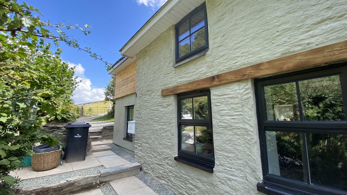 Machynlleth Cottage | Character chapel conversion, perfect for families and nature lovers.