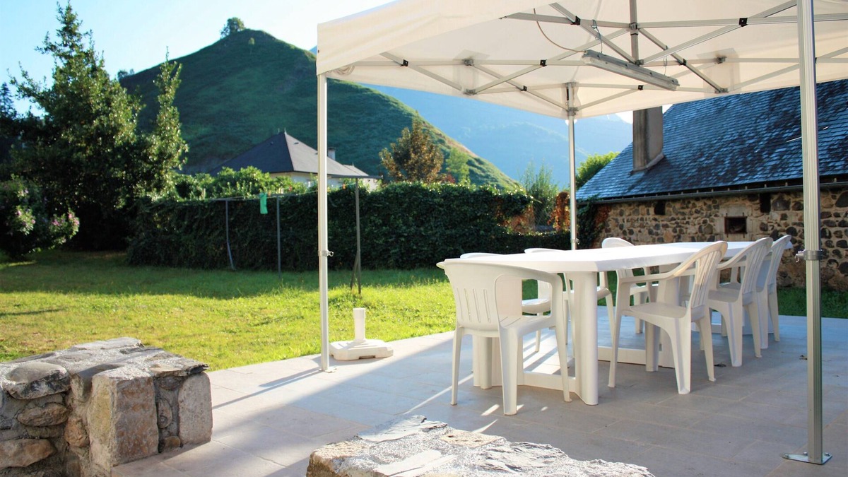 Osse-en-Aspe Cottage | Character cottage classified 3 stars Wifi Osse en Aspe - 9 people