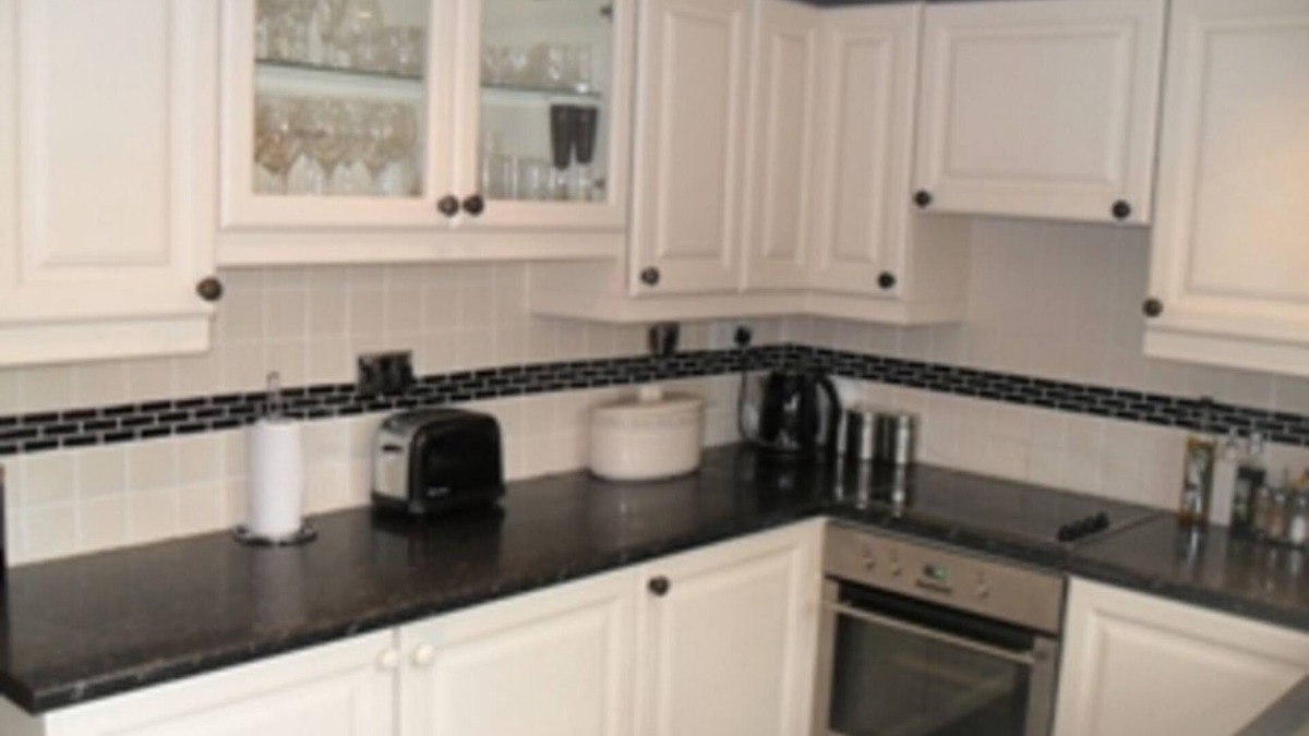 Wendlebury Cottage | Character Cottage in a Quiet Village Location