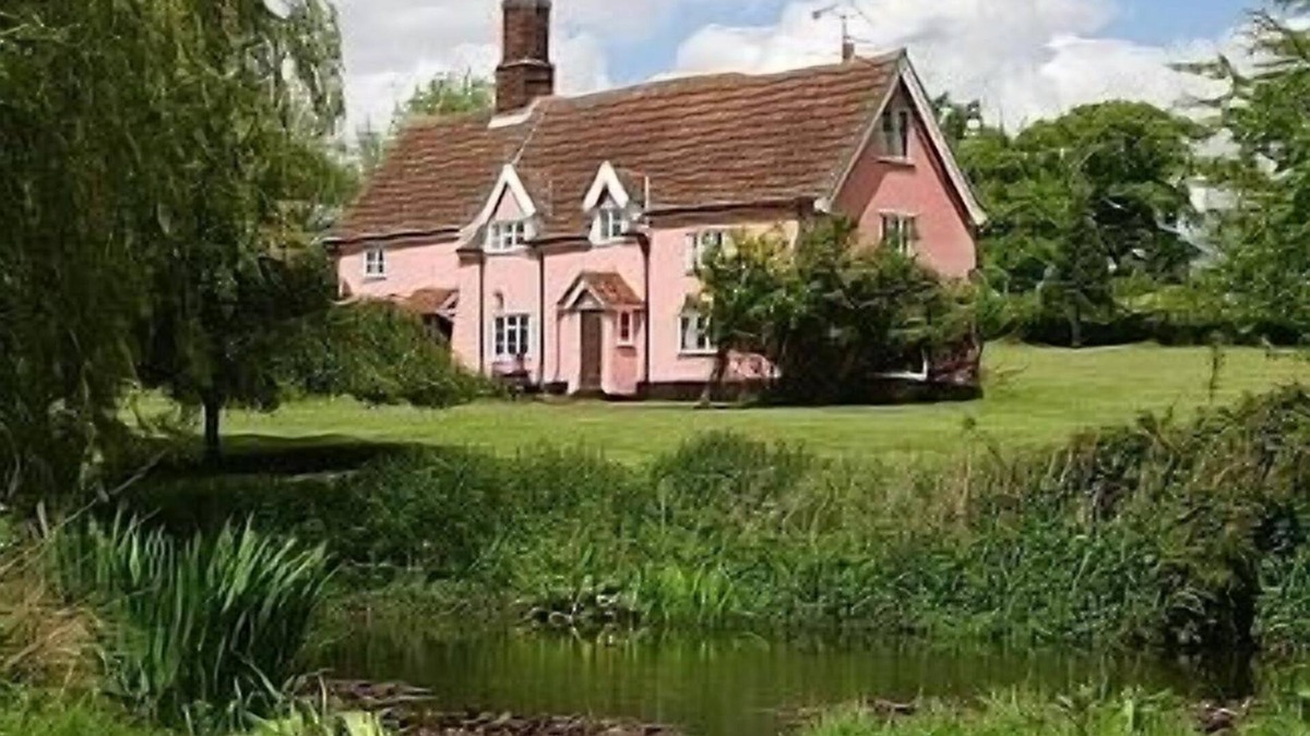 Chevington Other | Character Farmhouse In Private Location