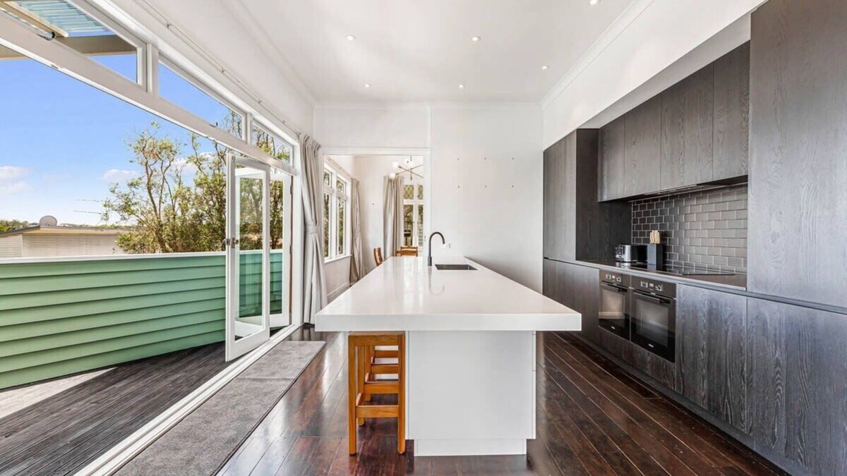 Greenlane - Ellerslie House | Character-Filled Home w/Parking