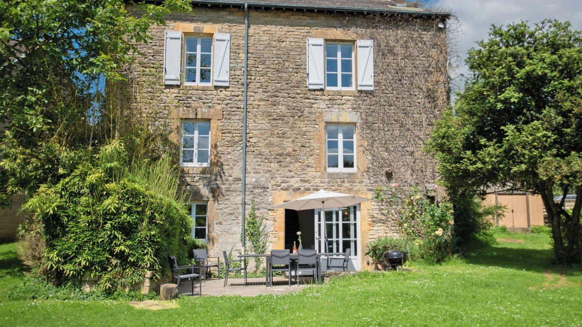 Guignicourt-sur-Vence House | Characteristic family house in the French Ardennes