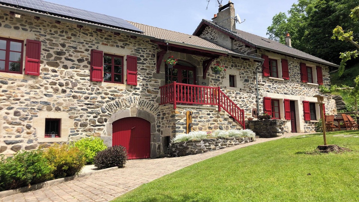 Rosieres Cottage | CHARACTER GITE IN THE HEART OF NATURE WITH SWIMMING POOL