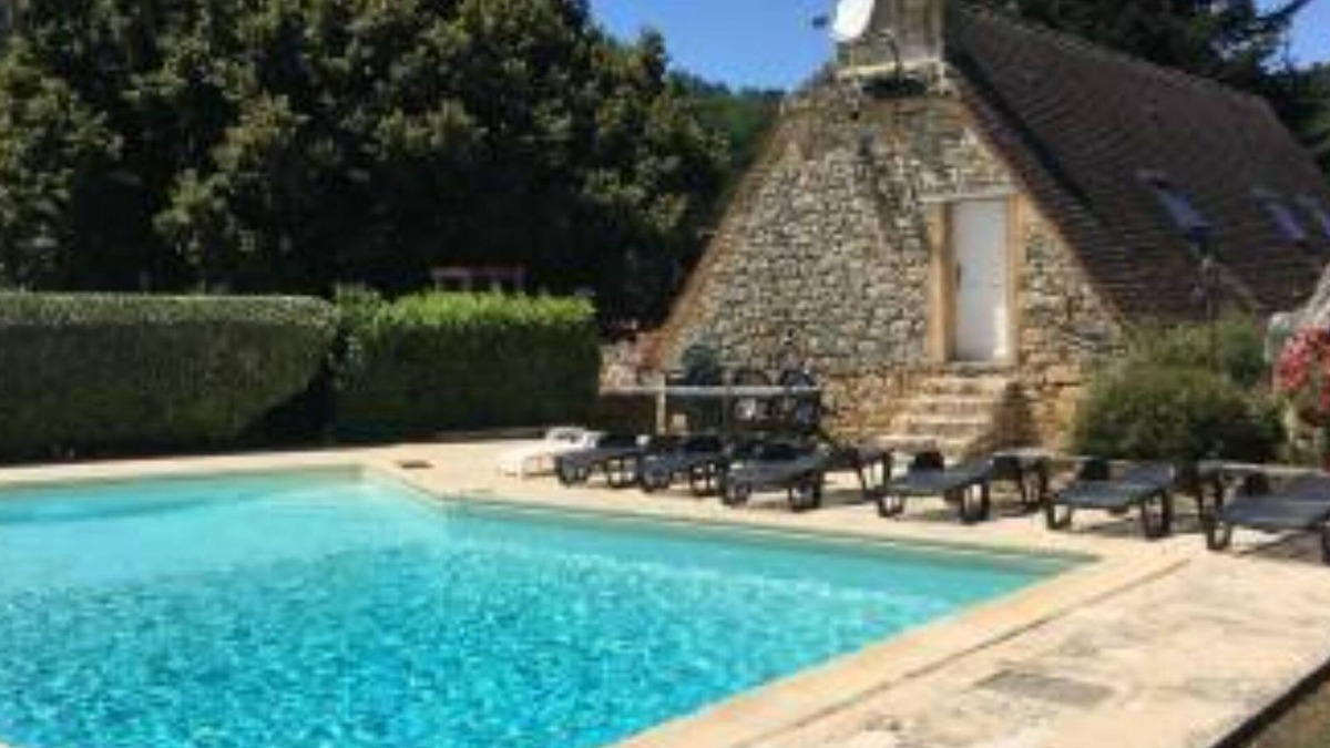 Tursac House | Character house 7/8 pers. with private pool, estate of Château de MARZAC