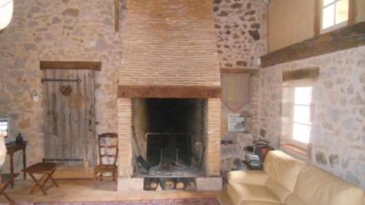 Pinderes House | Character house in a 1 hectare airial with heated swimming pool