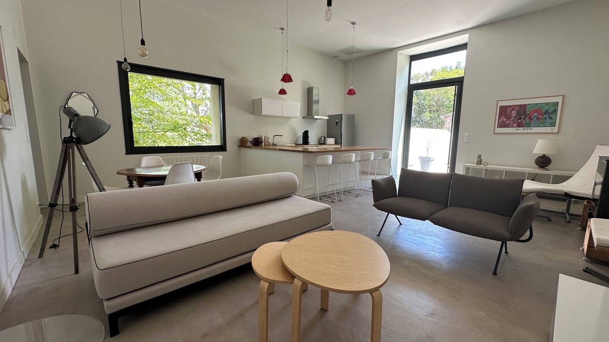 Beziers House | Character house on former winegrowing estate.