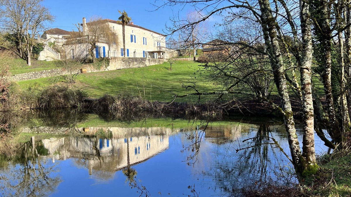 Sauvagnas House | Character property with large swimming pool